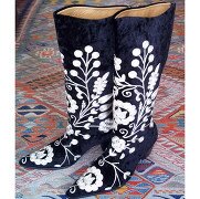 BootsBlackAndWhite1